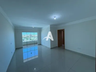 Apartamento com 3 Quartos para alugar, 102m² no Brasil, Uberlândia