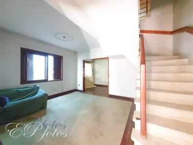 Casa com 3 Quartos à venda, 230m² no São João, Porto Alegre
