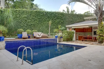 Casa com 5 Quartos à venda, 550m² no Vila Madalena, São Paulo