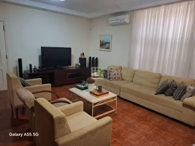 Casa com 3 Quartos à venda, 230m² no Anhangabaú, Jundiaí