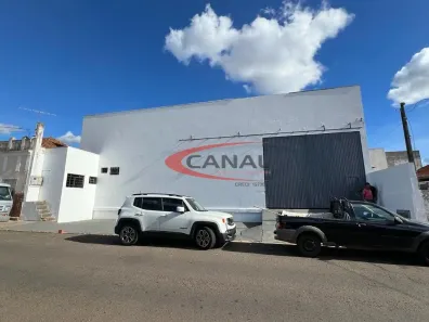 Galpão/Depósito/Armazém para alugar, 900m² no Centro, Bauru