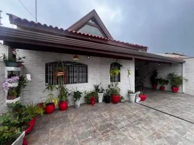 Casa com 3 Quartos à venda, 185m² no Parque Balneario Oasis, Peruíbe