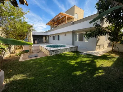 Casa de Condomínio com 4 Quartos para alugar, 242m² no Alphaville, Rio das Ostras