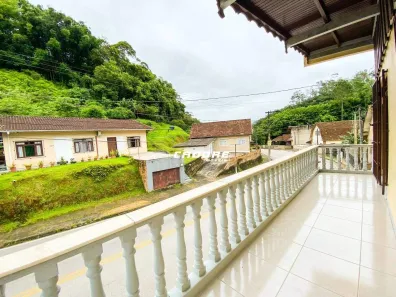 Casa com 4 Quartos para alugar, 110m² no Glória, Blumenau
