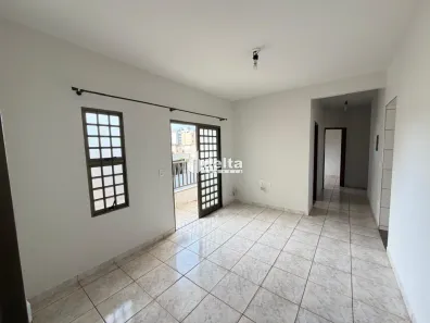 Apartamento com 3 Quartos para alugar, 80m² no Santa Mônica, Uberlândia