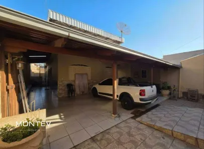 Casa com 3 Quartos à venda, 240m² no Nossa Senhora das Graças, Divinópolis