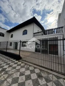 com 5 Quartos para alugar, 250m² no Fazenda, Itajaí