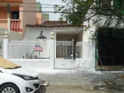 Casa com 5 Quartos à venda, 300m² no Centro, Campos dos Goytacazes