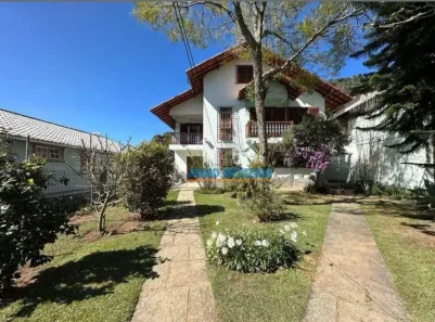 Casa de Condomínio com 3 Quartos à venda, 345m² no Golfe, Teresópolis