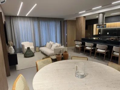 Apartamento com 3 Quartos à venda, 149m² no Jurerê, Florianópolis