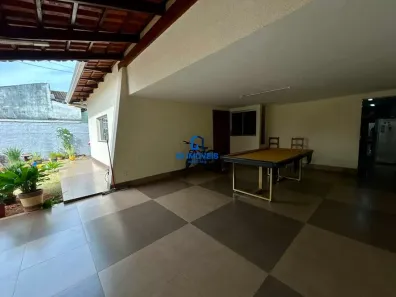 Casa com 3 Quartos à venda, 230m² no Jardim Ana Lúcia, Goiânia