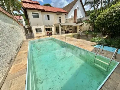 Sobrado com 4 Quartos à venda, 350m² no Parque dos Príncipes, São Paulo