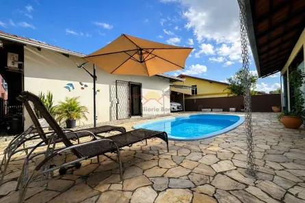 Casa com 2 Quartos à venda, 140m² no Floresta, Joinville