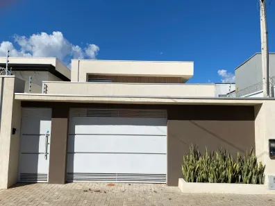 Casa com 3 Quartos à venda, 160m² no Plano Diretor Sul, Palmas