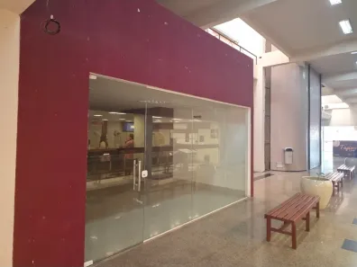 Ponto Comercial para alugar, 92m² no Renascença, São Luís