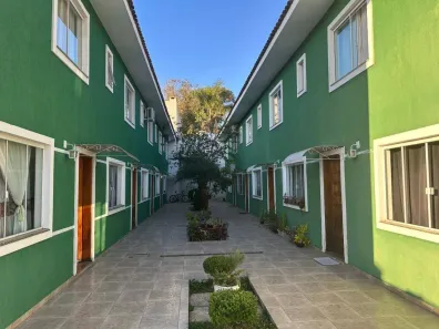 Sobrado com 3 Quartos à venda, 77m² no Jardim Carvalho, Ponta Grossa