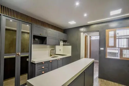 Casa com 2 Quartos para alugar, 115m² no Vila Gilda, Santo André
