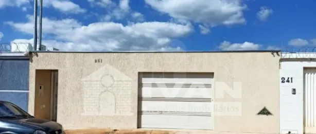 Casa com 3 Quartos à venda, 125m² no Granada, Uberlândia