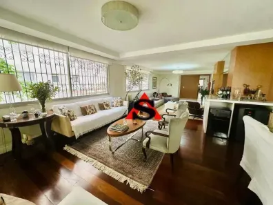 Apartamento com 3 Quartos para alugar, 212m² no Santa Cecília, São Paulo