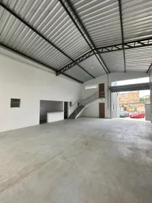 Galpão/Depósito/Armazém para alugar, 300m² no Jardim Canadá, Nova Lima