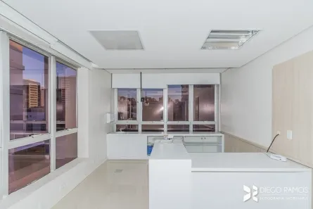 Sala Comercial à venda, 48m² no Moinhos de Vento, Porto Alegre