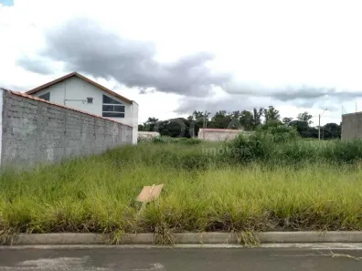 Lote/Terreno à venda, 253m² no Jardim do Bosque, São Carlos