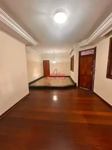 Casa com 3 Quartos para alugar, 161m² no Fernão Dias, Belo Horizonte