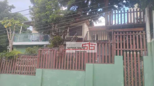 Casa com 3 Quartos para alugar, 162m² no Vila Pereira Cerca, São Paulo