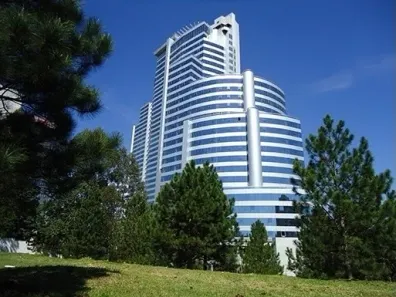 Sala Comercial para alugar, 42m² no Green Valley Alphaville, Barueri
