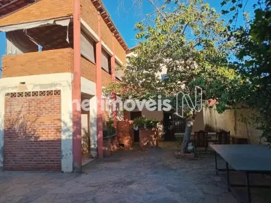 Casa com 5 Quartos à venda, 372m² no Centro, Januária