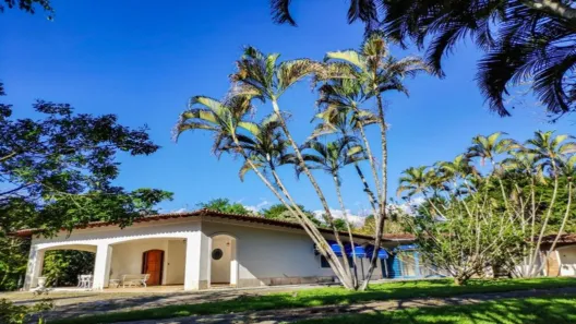 Fazenda/Sítio com 4 Quartos à venda, 800m² no Parque Cambuci, Santa Branca