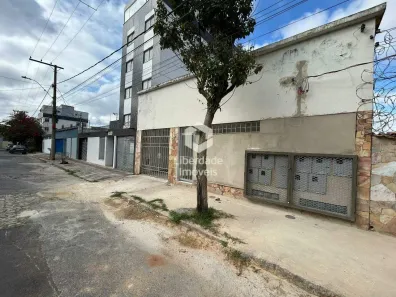 Casa com 1 Quarto para alugar, 50m² no Caiçaras, Belo Horizonte