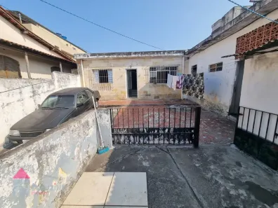 Casa com 2 Quartos à venda, 250m² no Parque Arariba, São Paulo