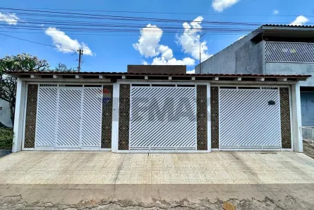 Casa com 3 Quartos à venda, 150m² no Recanto das Emas, Brasília