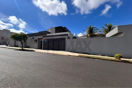 Casa com 3 Quartos à venda, 263m² no Aeroporto, Batatais