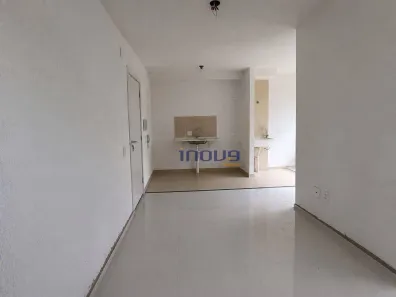 Apartamento com 2 Quartos para alugar, 38m² no Lagoa Redonda, Fortaleza
