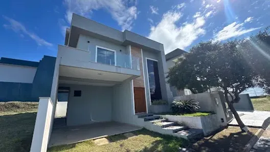 Casa de Condomínio com 3 Quartos à venda, 180m² no Cabiúnas, Macaé