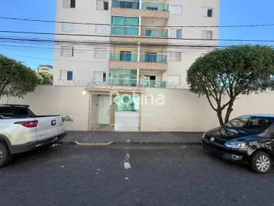 Apartamento com 3 Quartos para alugar, 106m² no Santa Mônica, Uberlândia
