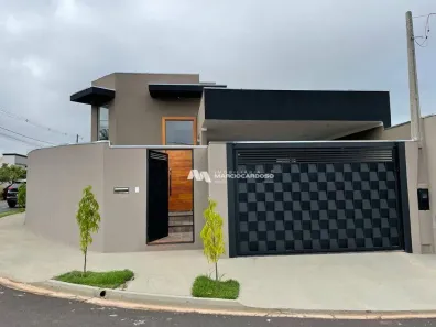 Casa com 3 Quartos à venda, 229m² no SETSUL, São José do Rio Preto