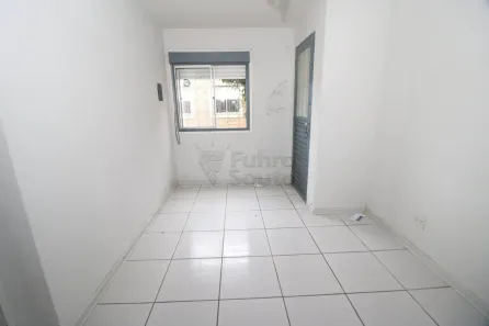 Apartamento com 2 Quartos para alugar, 50m² no São Gonçalo, Pelotas