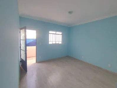 Casa com 3 Quartos para alugar, 100m² no Santa Efigênia, Belo Horizonte
