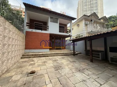 Casa com 4 Quartos para alugar, 275m² no Vila Andrade, São Paulo