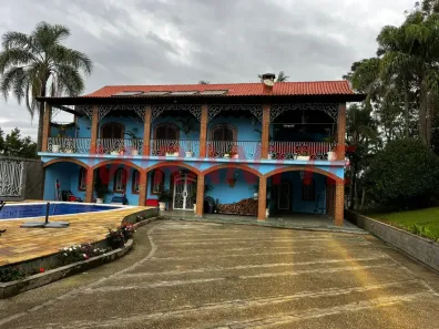 Fazenda/Sítio com 4 Quartos à venda, 750m² no Jardim das Pacas, Embu-Guaçu
