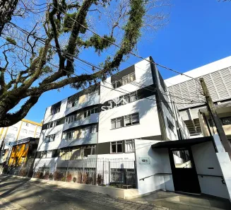 Apartamento com 2 Quartos para alugar, 62m² no Água Verde, Curitiba