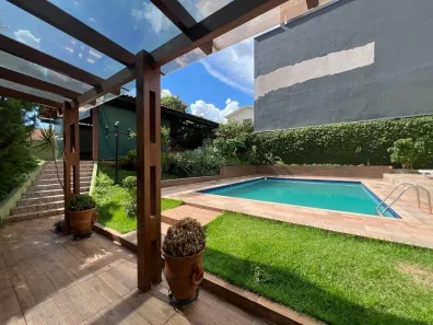 Casa com 3 Quartos à venda, 304m² no Parque do Lago Juliana, Londrina