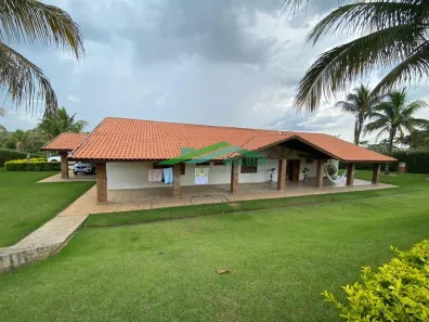 Fazenda/Sítio com 5 Quartos à venda, 550m² no Fazenda Castelo, Boituva