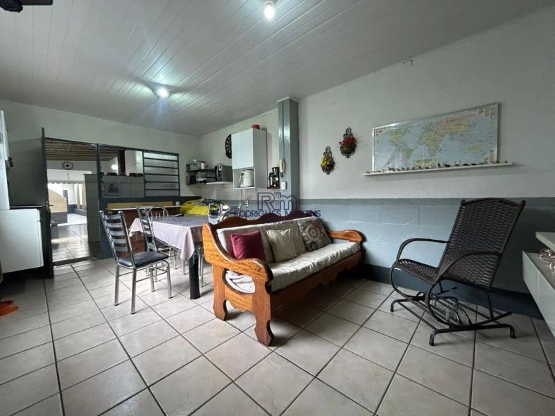 Casa com 3 quartos — Caiçaras, Belo Horizonte