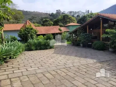 Casa com 2 Quartos à venda, 500m² no Pedro do Rio, Petrópolis