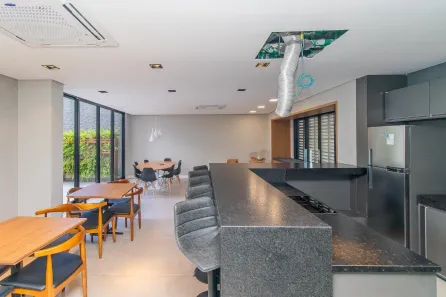 Apartamento com 2 Quartos à venda, 75m² no Menino Deus, Porto Alegre