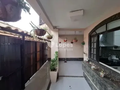 Casa com 3 Quartos à venda, 141m² no Vila Valqueire, Rio de Janeiro